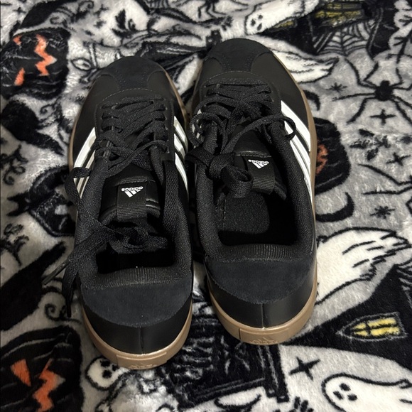 Adidas Black and White Casual Shoes with Tan Sole - Picture 5 of 6